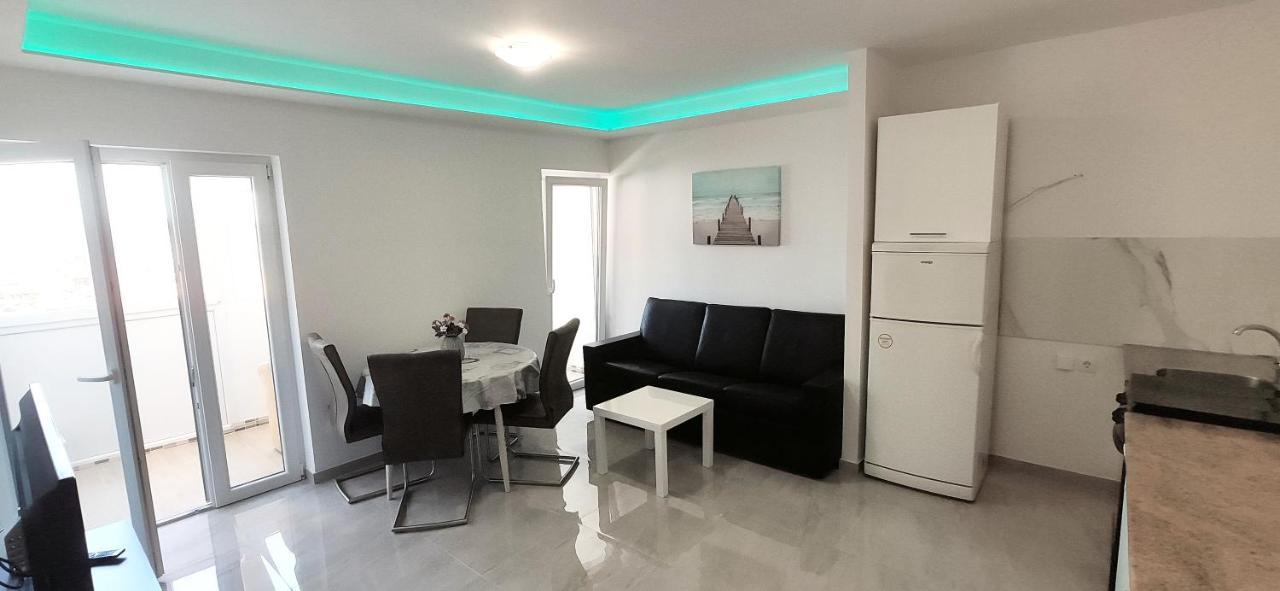 Apartment Dolores Makarska Extérieur photo