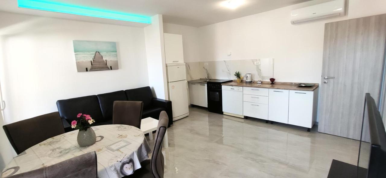 Apartment Dolores Makarska Extérieur photo